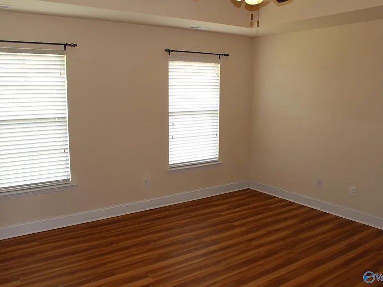 103 Glen View Dr — Photo 19