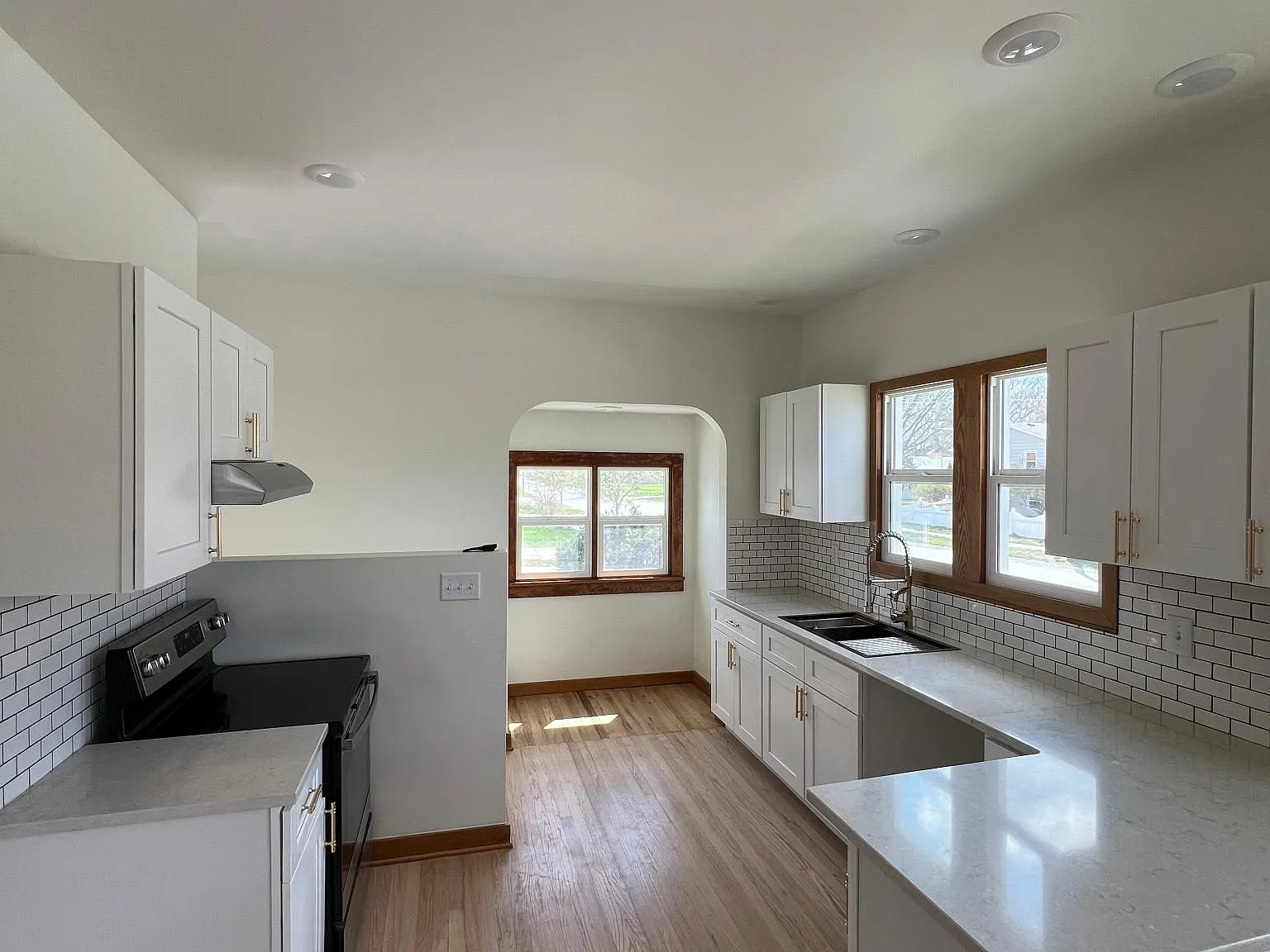 129 W Whittingham St — Photo 3