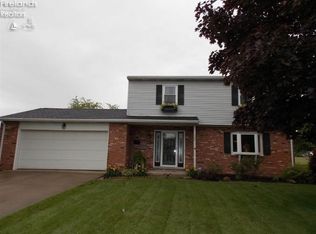 750 Kaspar St, Pt Clinton, OH 43452