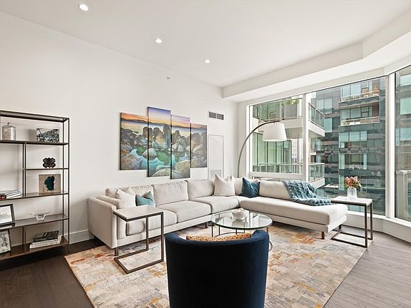 4th image of 50 Liberty Dr Unit 11L