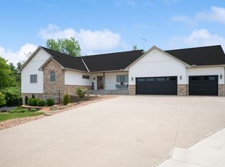 10225 260th Ave NW, Zimmerman, MN 55398