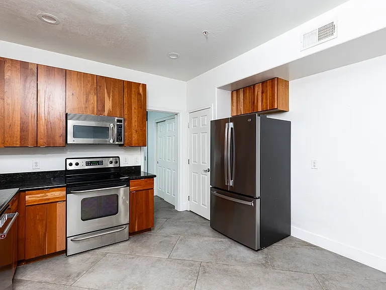 615 E Portland St #177 — Photo 17