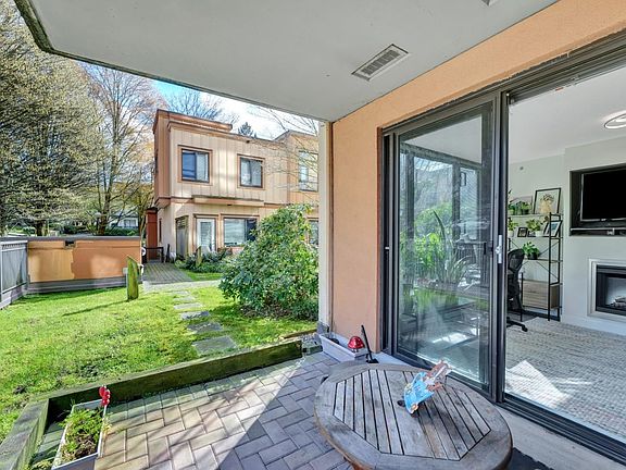 3rd image of 511 Rochester Ave #304