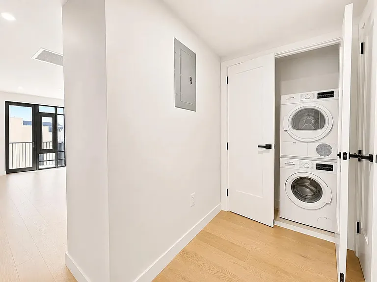 17-85 215th St #303 — Photo 5