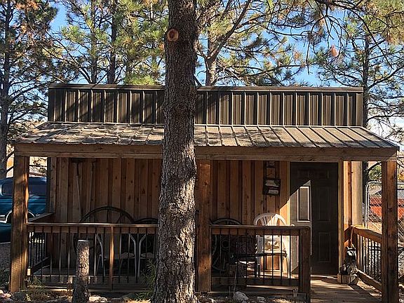 Storage shed - Covered porch