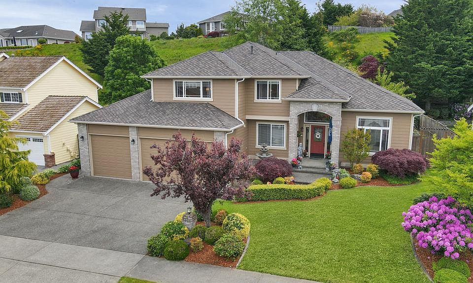 1st image of 3517 42nd Ave NE