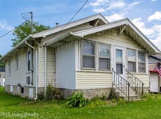 2411 E 14th St, Des Moines, IA 50316