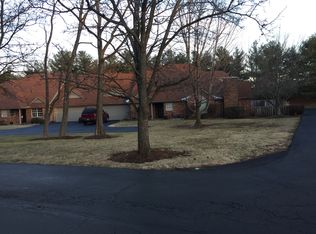 9504 Springmont Pl, Louisville, KY 40241