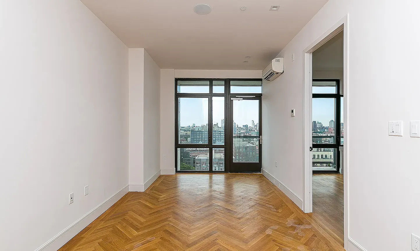 321 Wythe Avenue — Photo 1