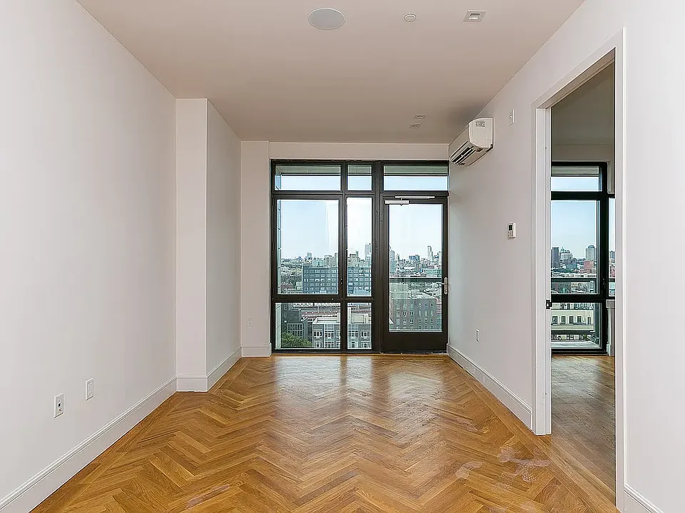 321 Wythe Ave #1406