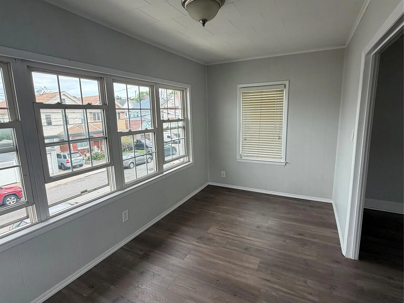 2 bed, 2.0 bath, 2452 sqft, $2,700 — Photo 2