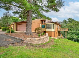 9043 N Park Rd, Rogers, AR 72756