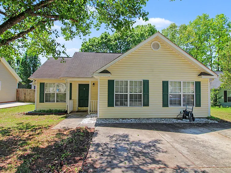 5720 Justins Forest Dr — Photo 1