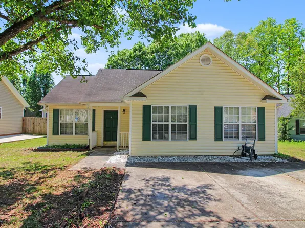 5720 Justins Forest Dr, Charlotte, NC 28212