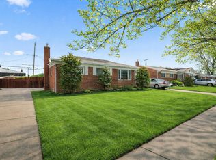 5845 Plainfield St, Dearborn Heights, MI 48127