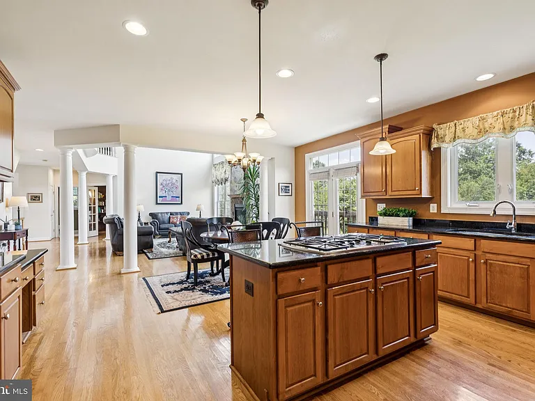 26368 Strathaven Ct — Photo 12
