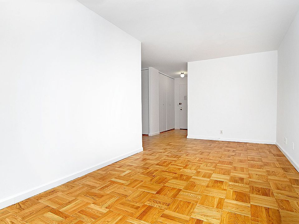 1st image of 200 E 58th St APT 7G