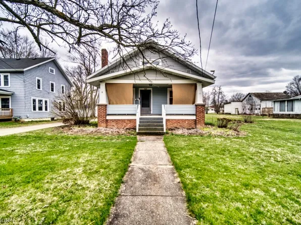 508 E Herrick Ave, Wellington, OH 44090