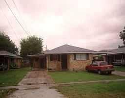 1st image of 3029 Panama St