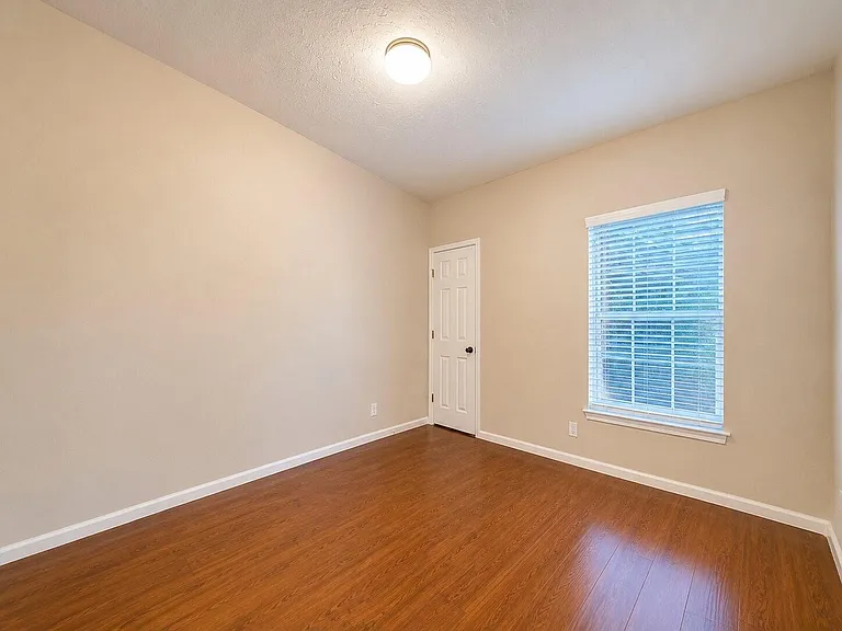 19319 Imperial Hills Dr — Photo 7