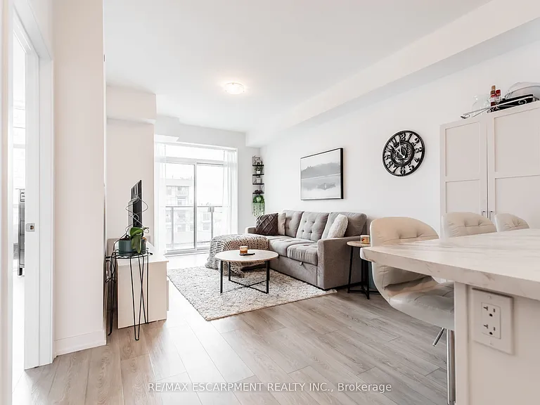 450 Dundas St E #708 — Photo 15