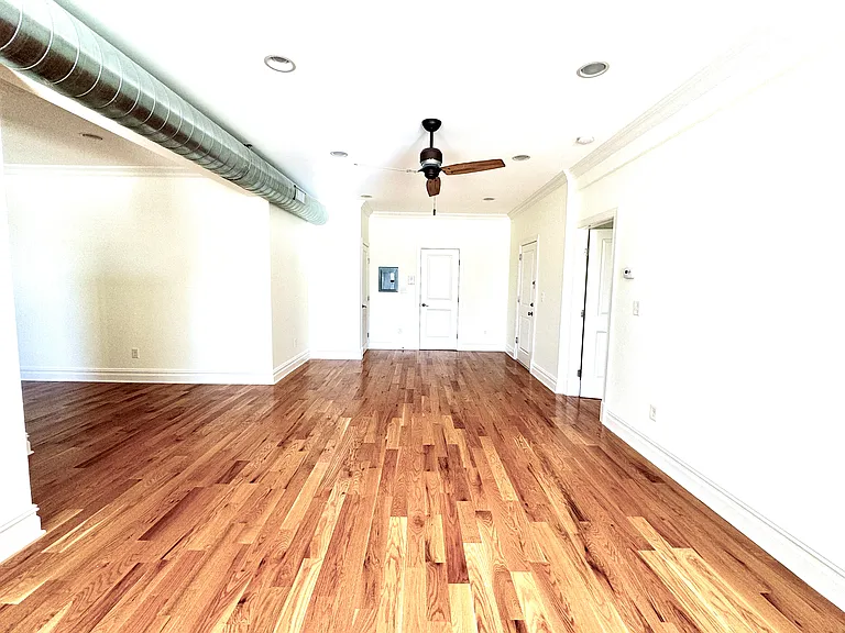 855 Broad Ave — Photo 29