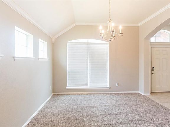 4th image of 9033 Chardin Park Dr