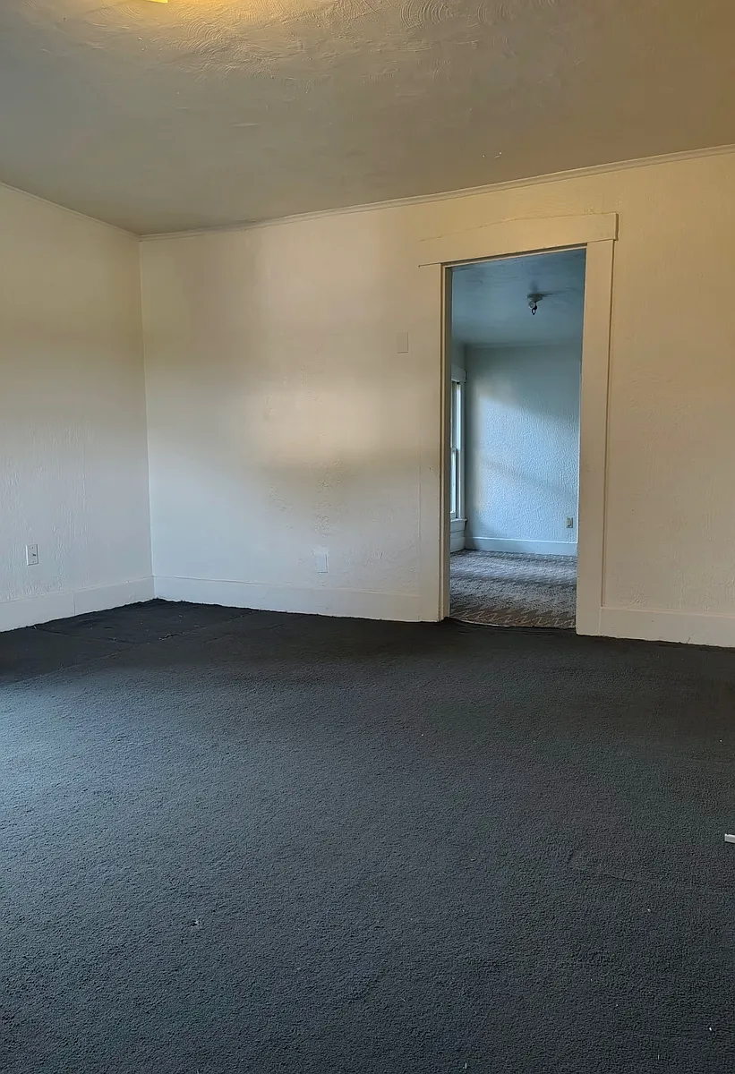 Building Photo - 45 Pearl Ave #2