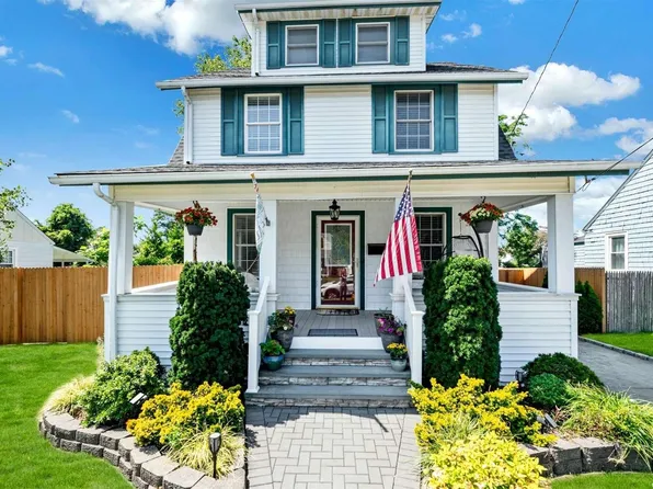 104 Cedar Avenue, Patchogue, NY 11772