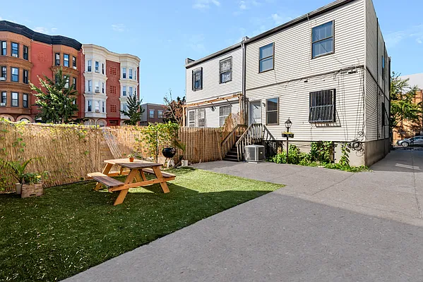 Rented by Corcoran | media 2