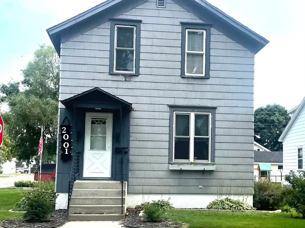 2001 15th Ave, Menominee, MI 49858