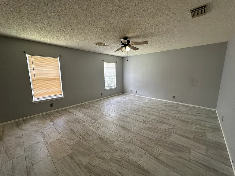 2129 Domal Ln — Photo 16