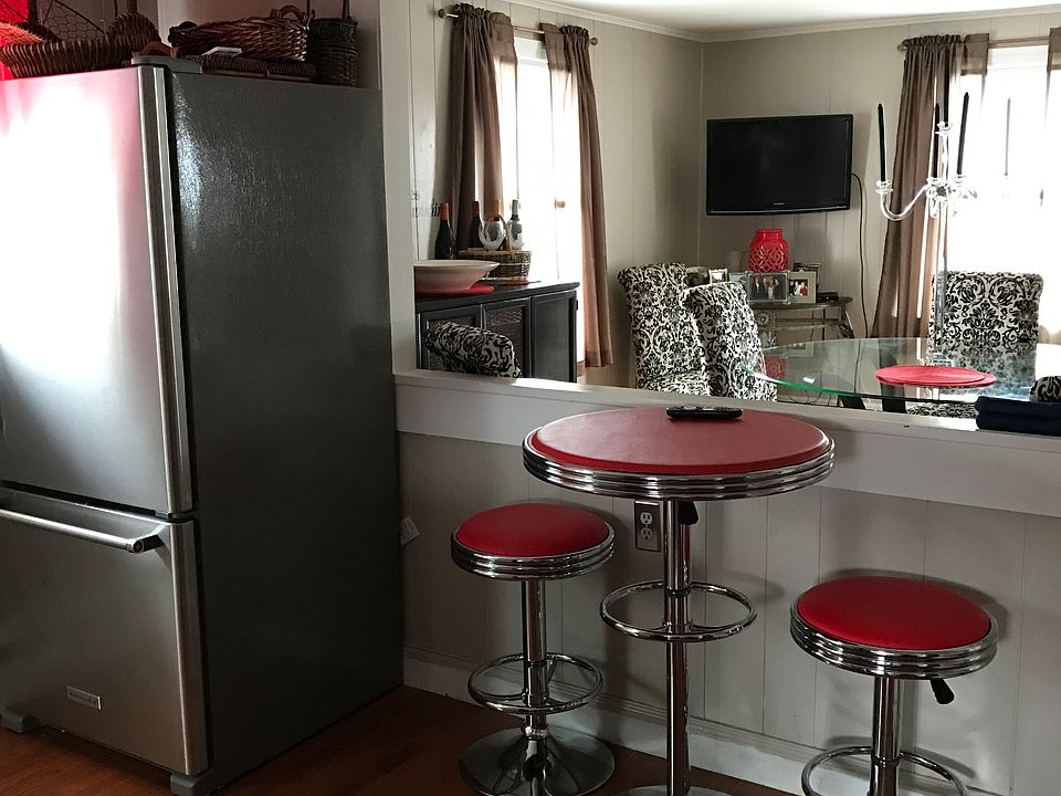 236 Wayland Ave, Cranston, RI 02920 Zillow