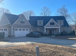 226 Southfield Ct, Bonaire, GA 31005