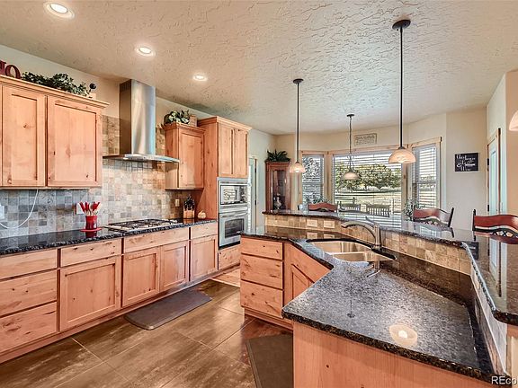 3rd image of 8875 Blackwood Drive