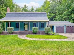 138 Tapley Rd, Buxton, ME 04093
