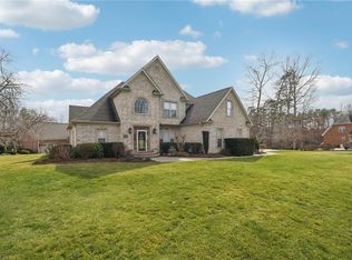 320 Panther Creek Ct, Winston Salem, NC 27107