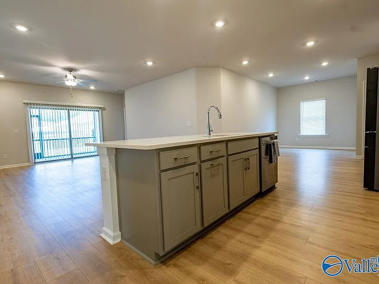 143 Sager Cir — Photo 11