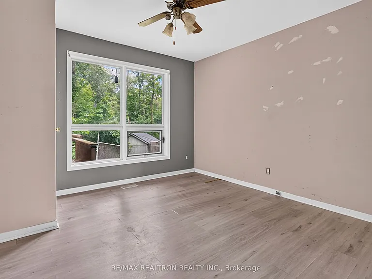 110 Glenwoods Ave — Photo 18