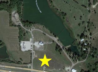 16891 Us Highway 82 E, Honey Grove, TX 75446