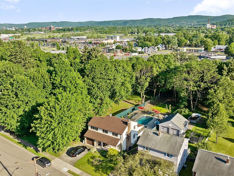 1st image of 802 Placek Dr