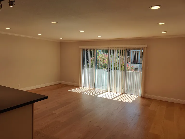 315 Hanover Ave #102 — Photo 18