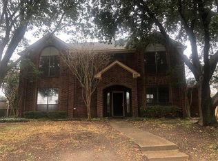 812 Craig Dr, Mesquite, TX 75181