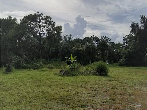 5th image of 8208 Grady Dr