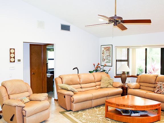 2nd image of 18424 Little Oaks Dr