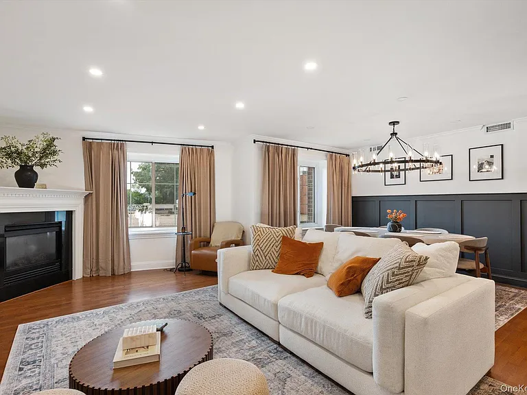 242 Maple Ave #308 — Photo 8
