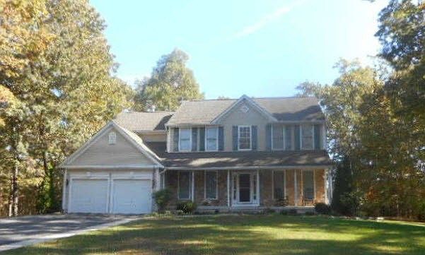 1st image of 592 Forsythia Dr