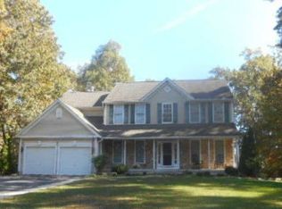 592 Forsythia Dr, Vineland, NJ 08360