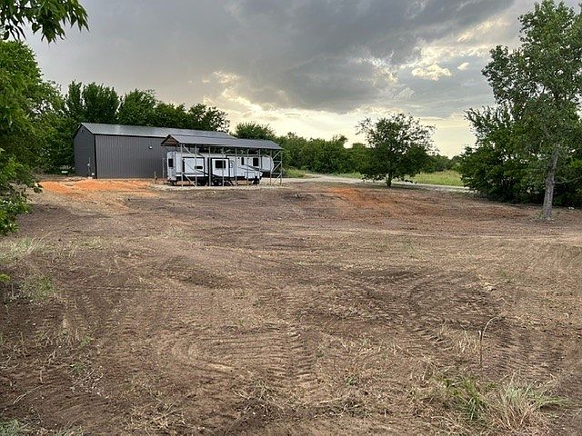 1st image of 3811 Rock Creek Dr
