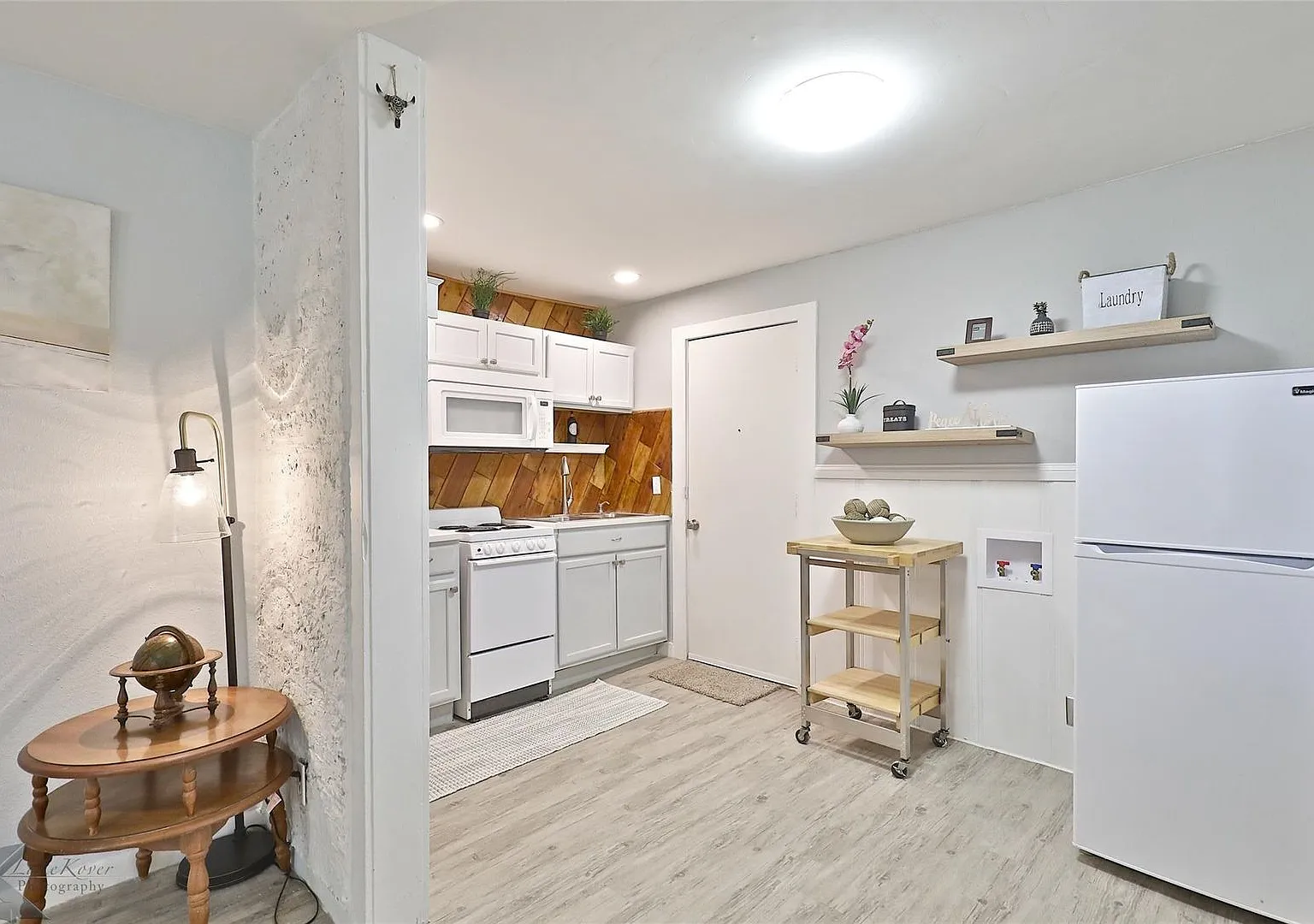 Tiny House Ready To Rent! 1 Bed, 1 Bath, All Appliances! — Photo 3